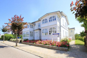 ruhige Lage, Veranda, gratis Nutzung vom AHOI Erlebnisbad - Villa Möwe FeWo 01 in Göhren